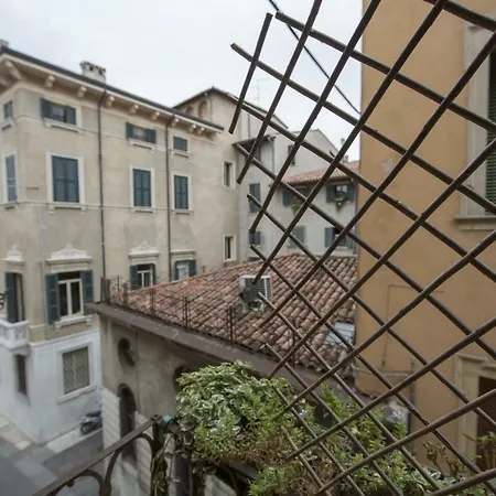 Alice's Verona